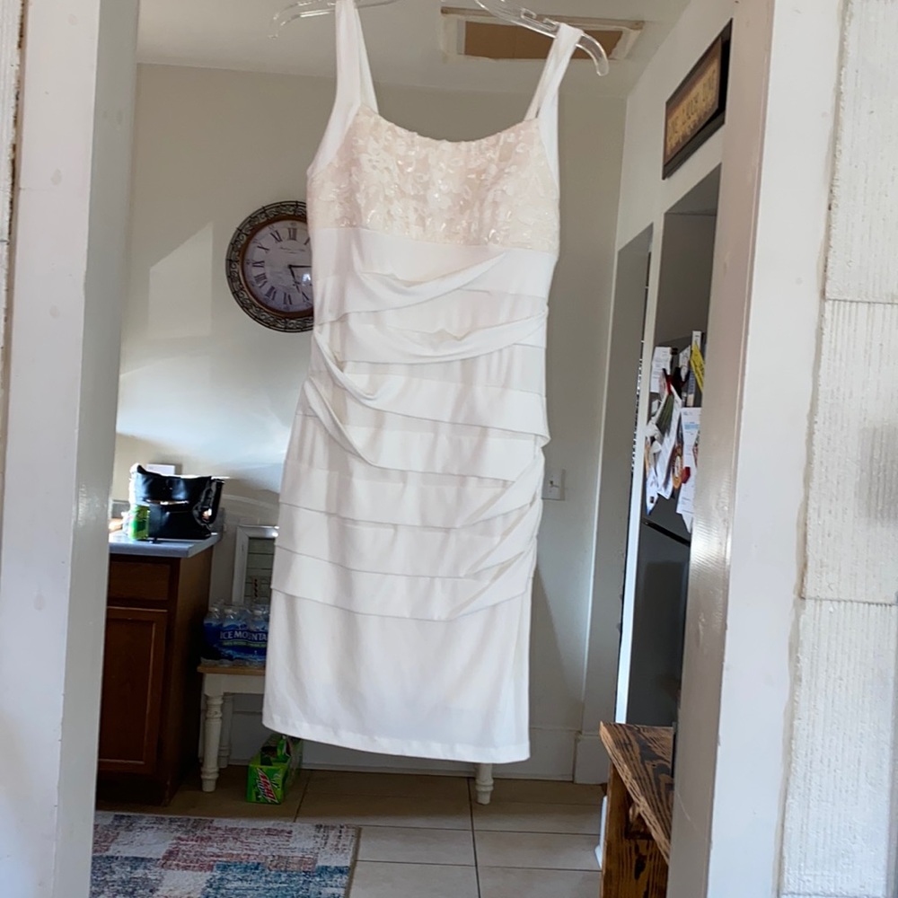 Short white dress